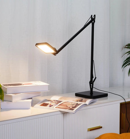 Kelvin Edge Table Lamp