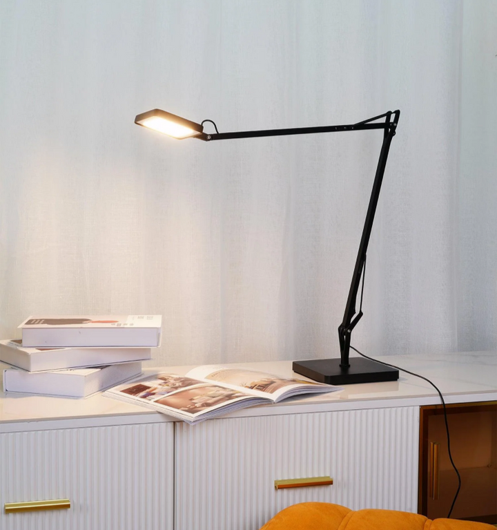 Kelvin Edge Table Lamp