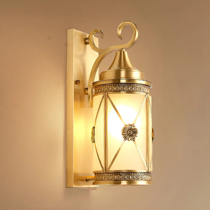 Kimpton Outdoor Wall Light - Yiarolight
