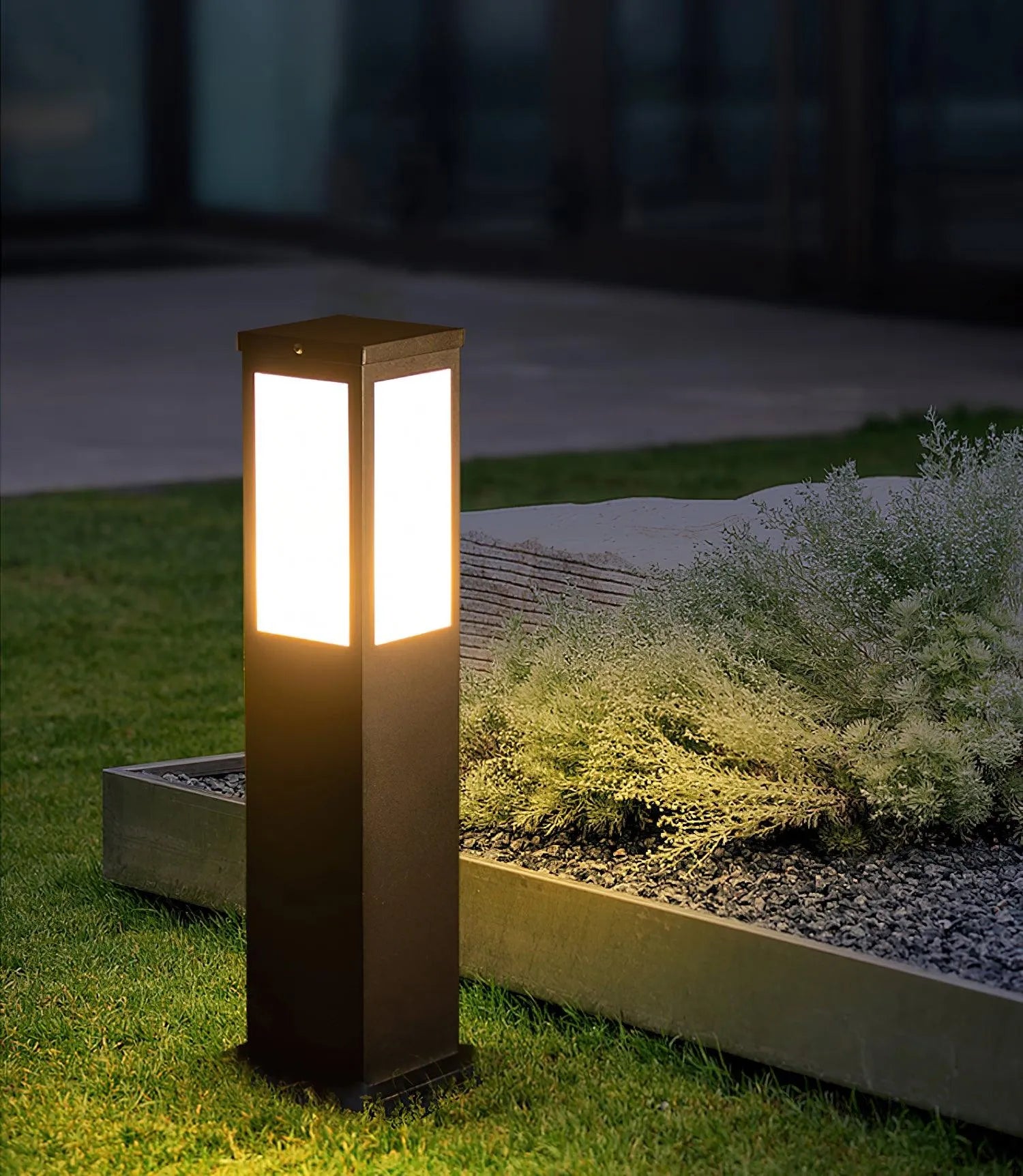 Kuzco Bollard Solar Outdoor Light - Yiarolight