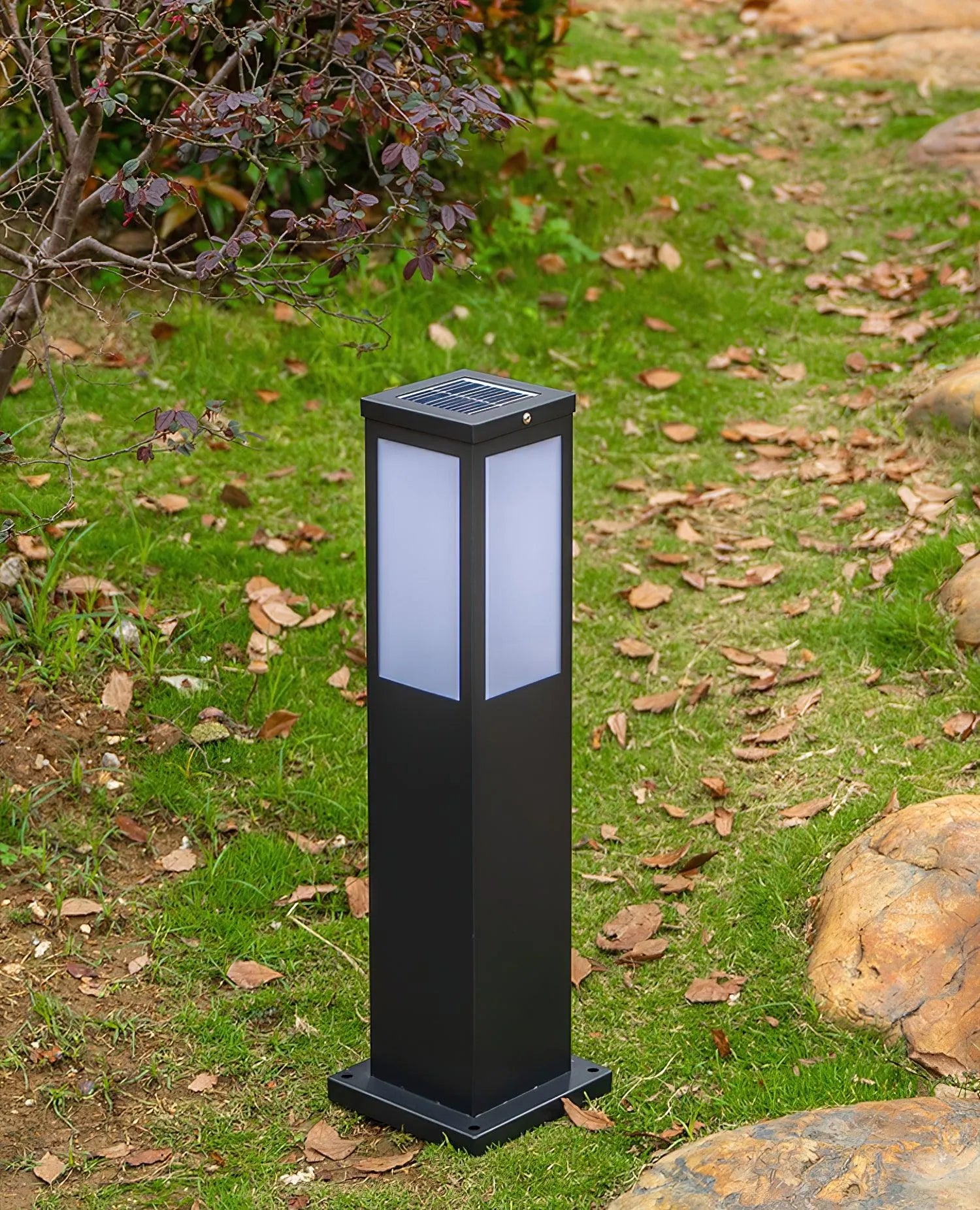 Kuzco Bollard Solar Outdoor Light - Yiarolight