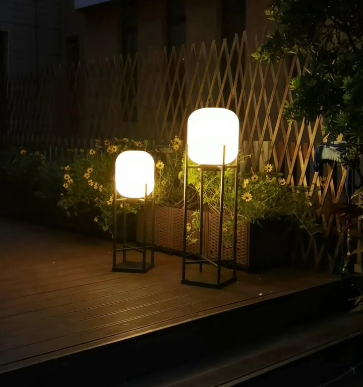 Lantern Outdoor Solar Floor Lamp