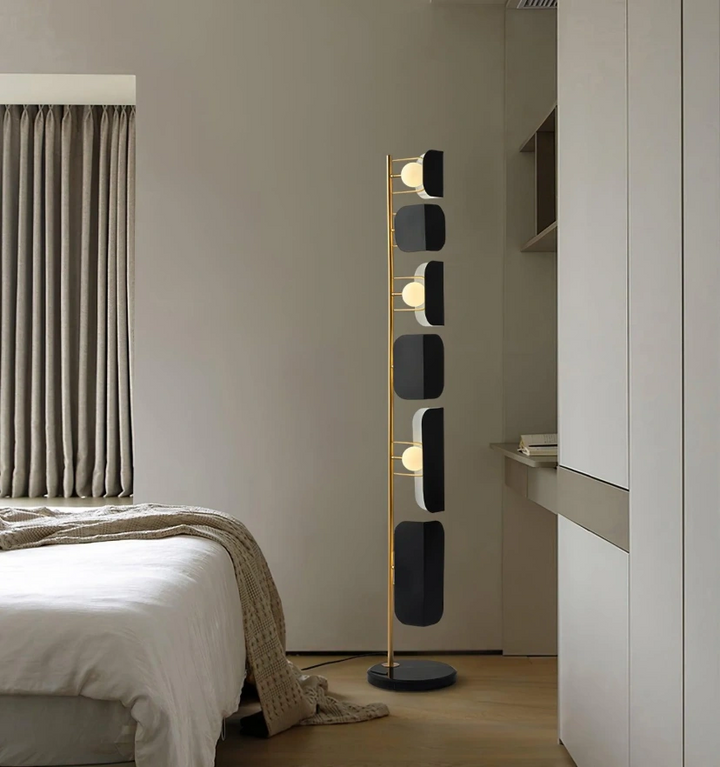 Leagan Floor Lamp