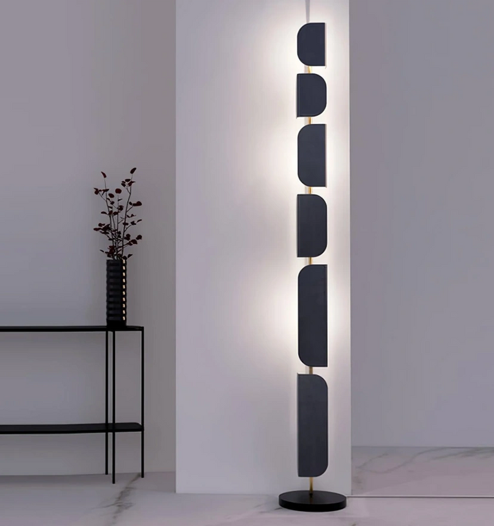 Leagan Floor Lamp