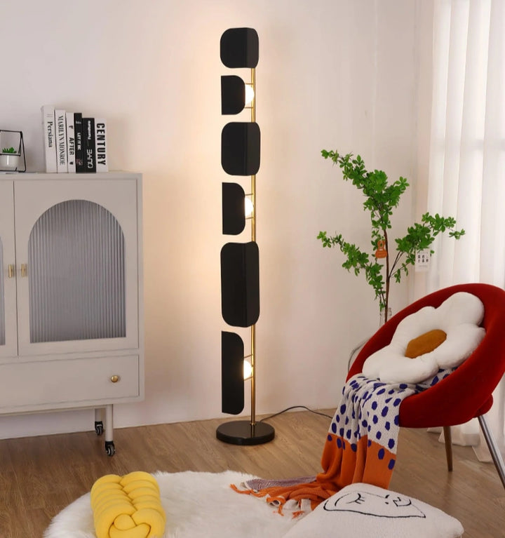 Leagan Floor Lamp