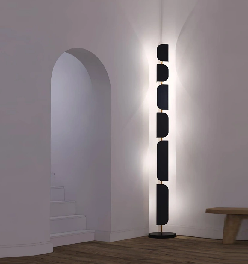 Leagan Floor Lamp