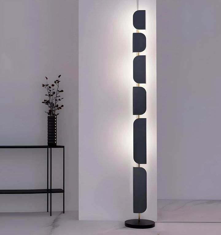 Leagan Floor Lamp