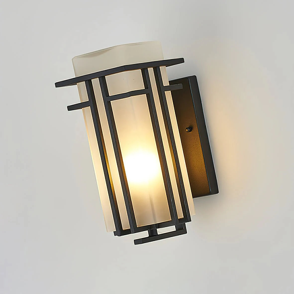 Linden Outdoor Wall Lamp - Yiarolight