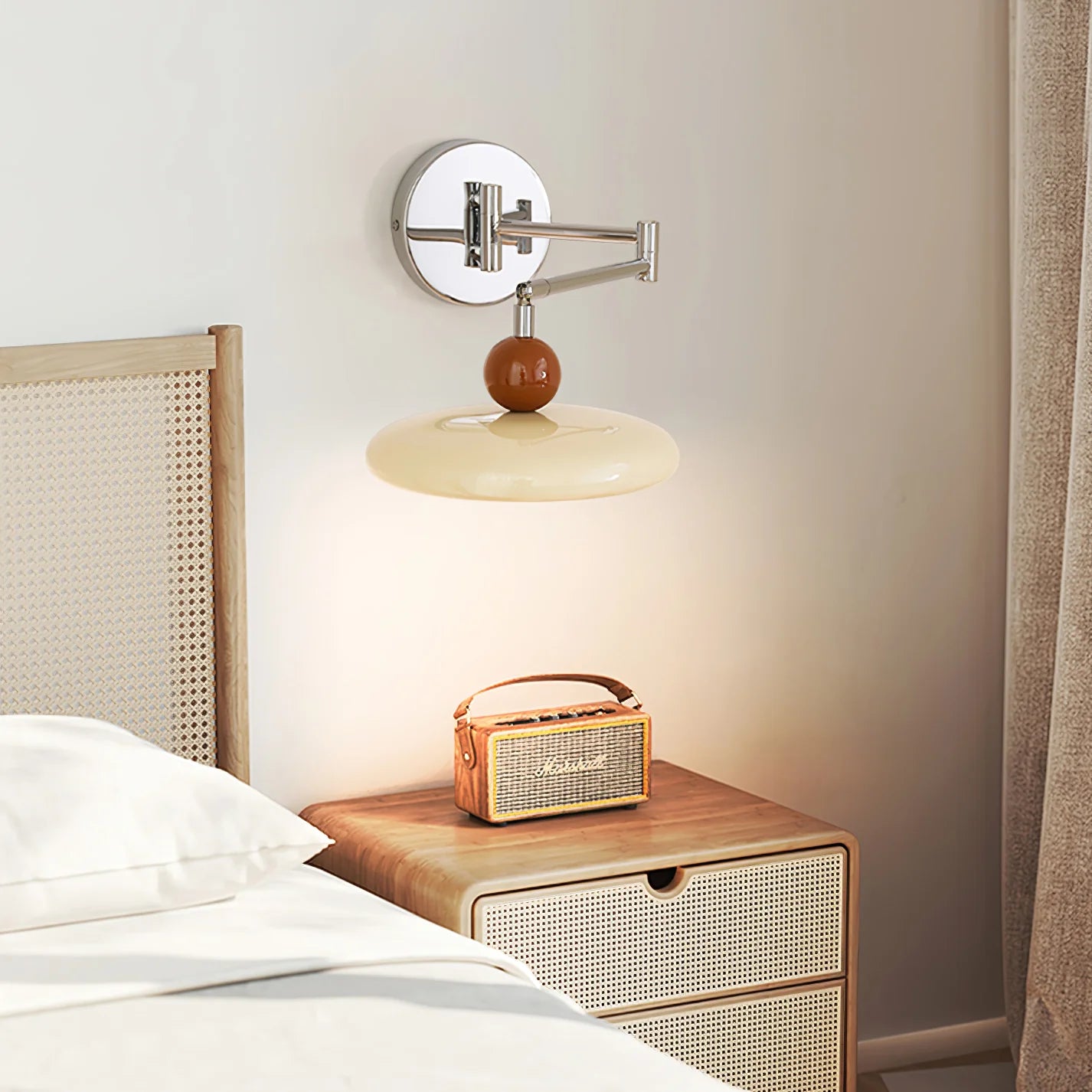 Lola Swing Arm Wall Lamp - Yiarolight