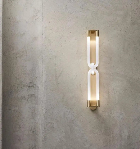 Loopi Wall Lamp