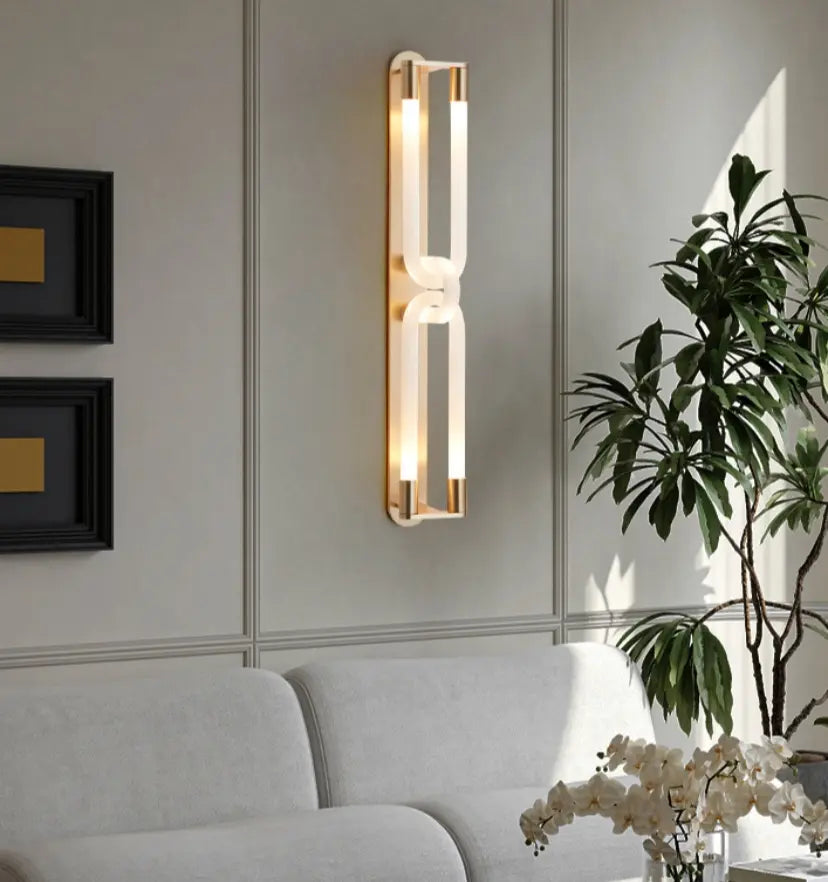 Loopi Wall Lamp