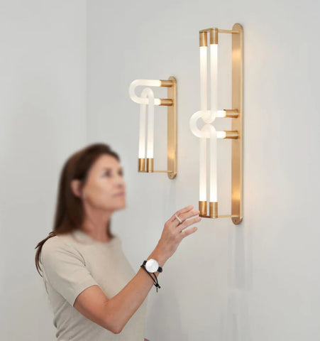 Loopi Wall Lamp