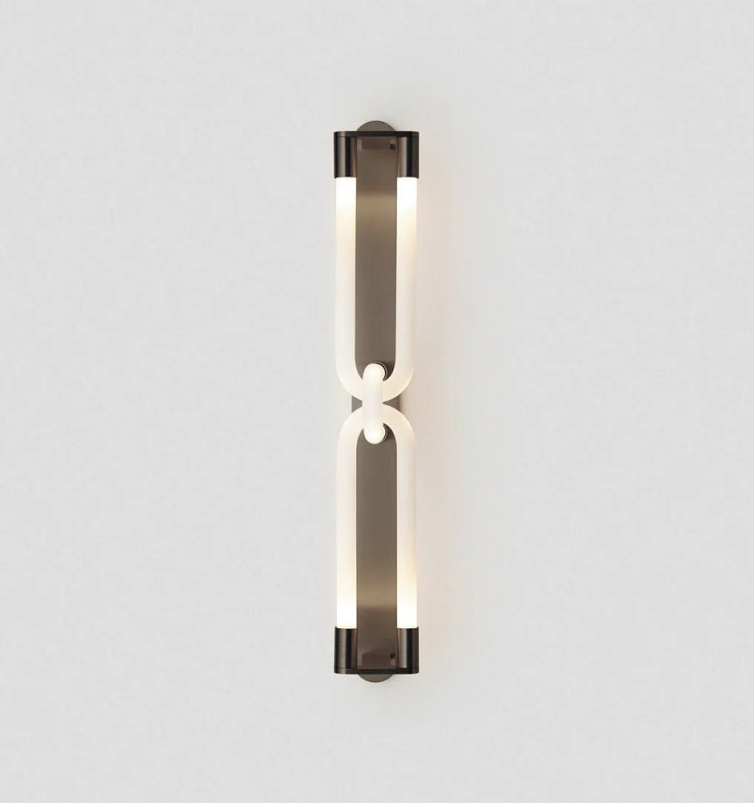Loopi Wall Lamp