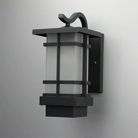 Madison Lantern Outdoor Wall Lamp - Yiarolight