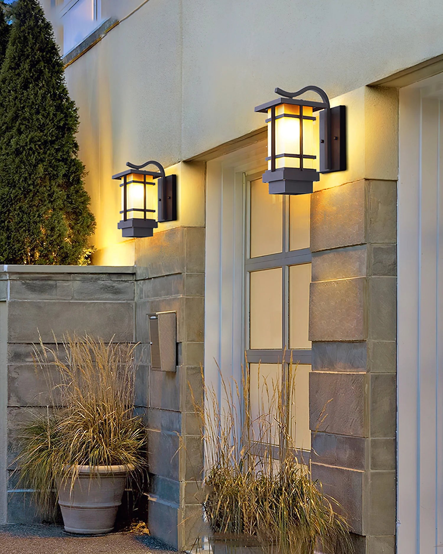 Madison Lantern Outdoor Wall Lamp - Yiarolight