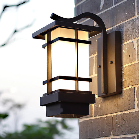 Madison Lantern Outdoor Wall Lamp - Yiarolight