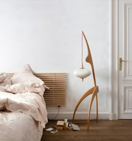 MANTE RELIGIEUSE FLOOR LAMP
