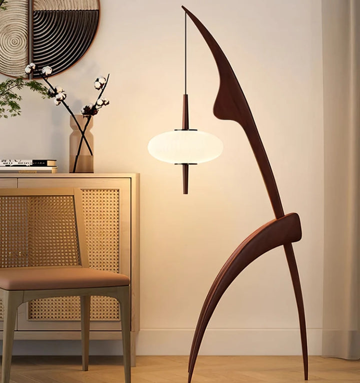 MANTE RELIGIEUSE FLOOR LAMP