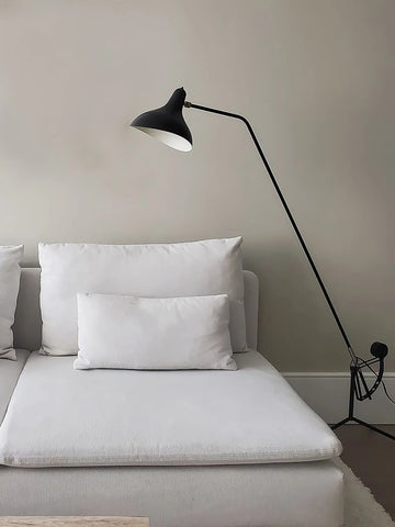 Mantis Arm Floor Lamp - Yiarolight