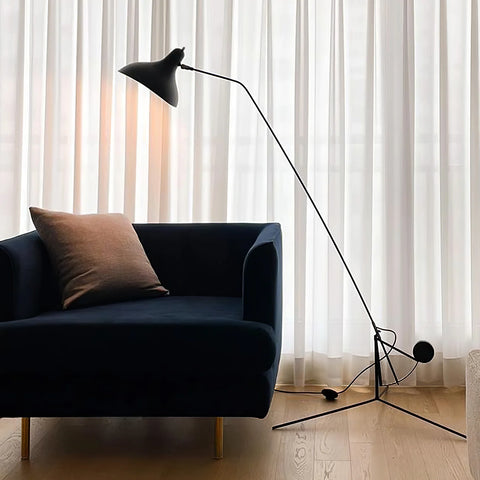 Mantis Arm Floor Lamp - Yiarolight