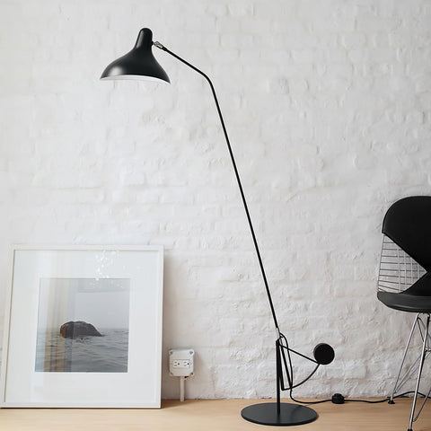Mantis Arm Floor Lamp - Yiarolight