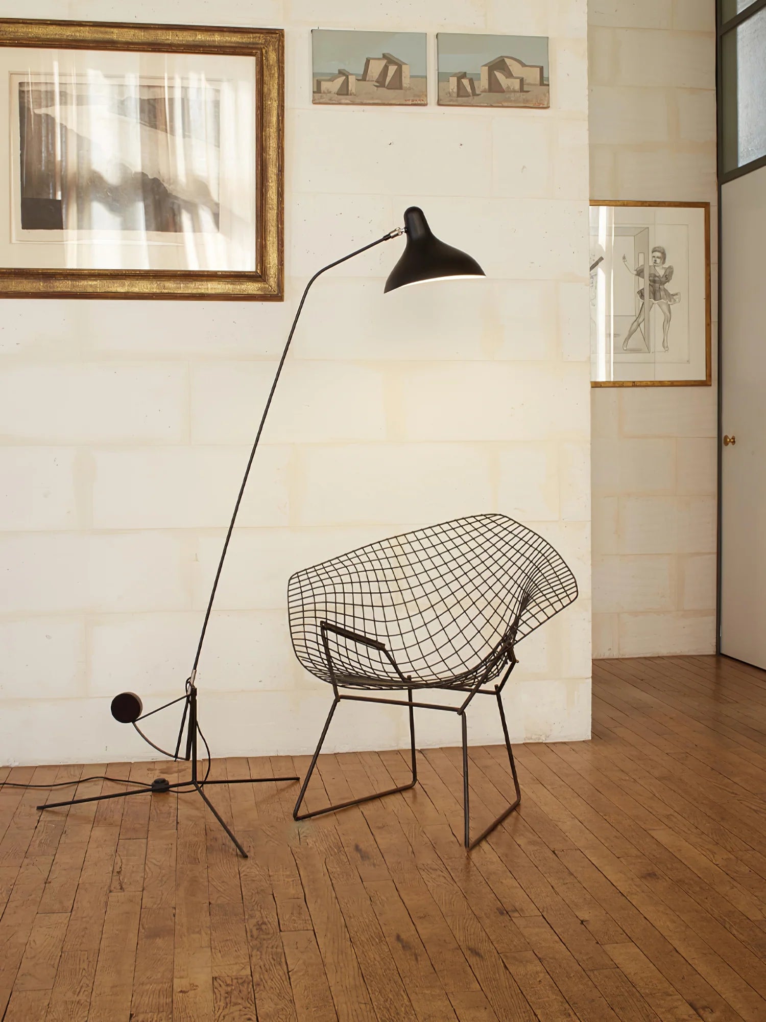 Mantis Arm Floor Lamp - Yiarolight