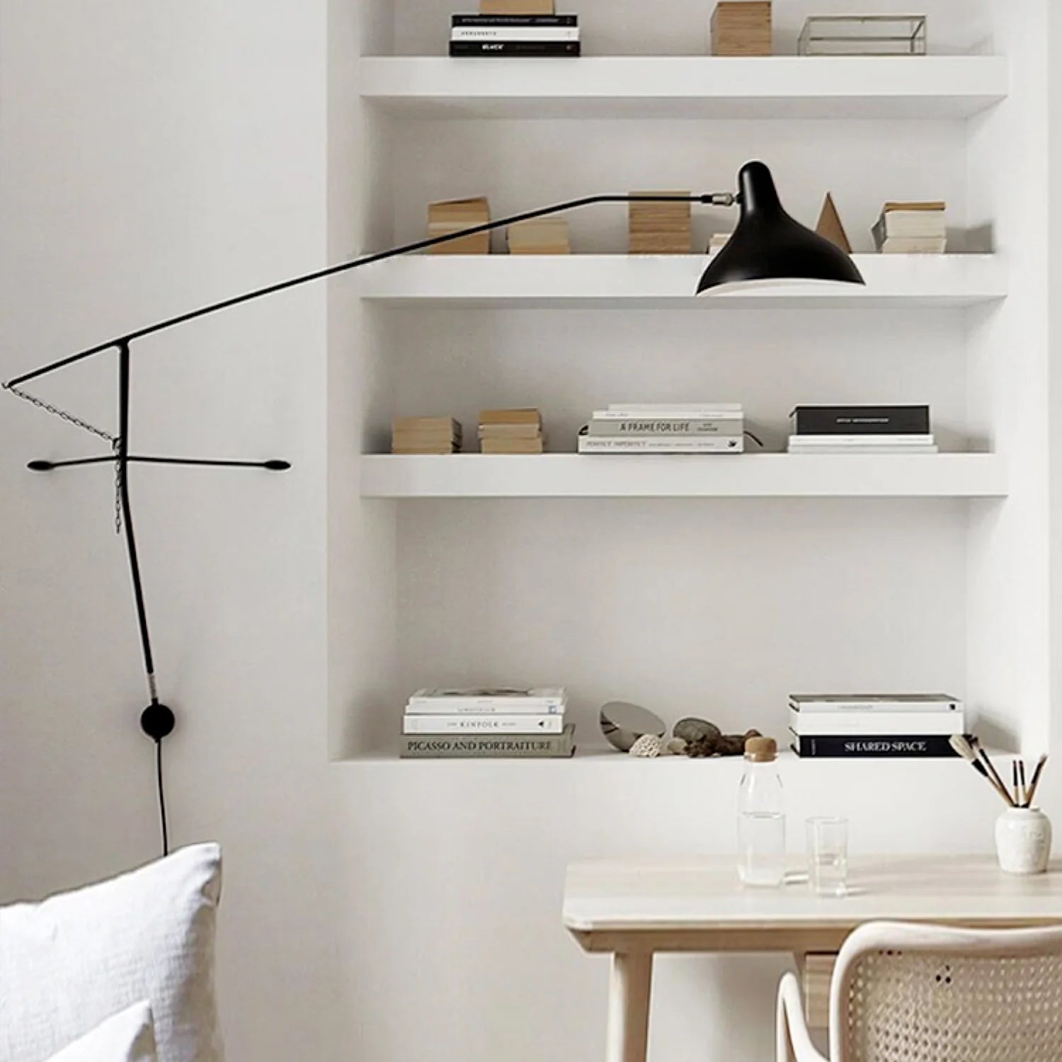 Mantis Arm Wall Lamp - Yiarolight