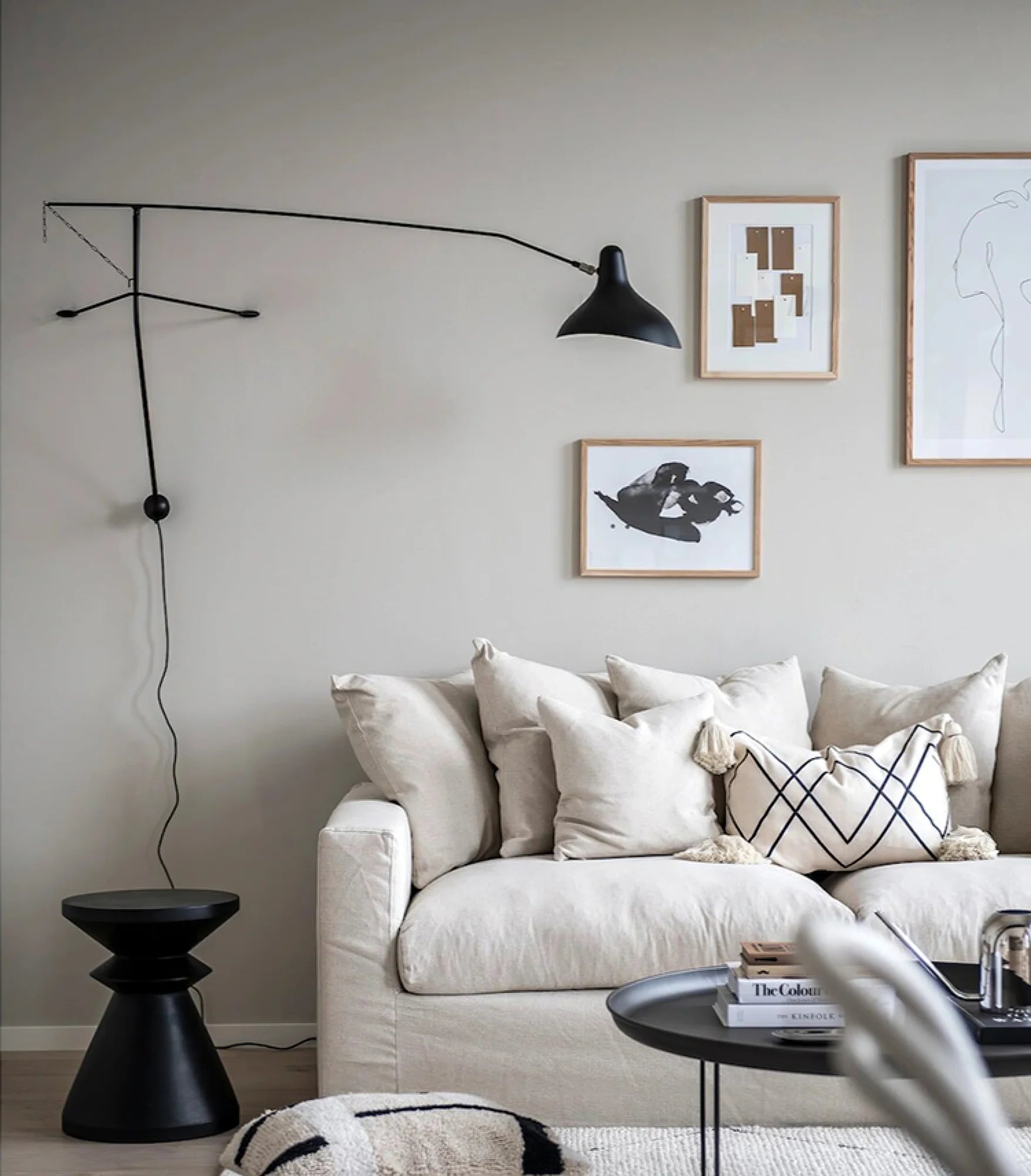 Mantis Arm Wall Lamp - Yiarolight