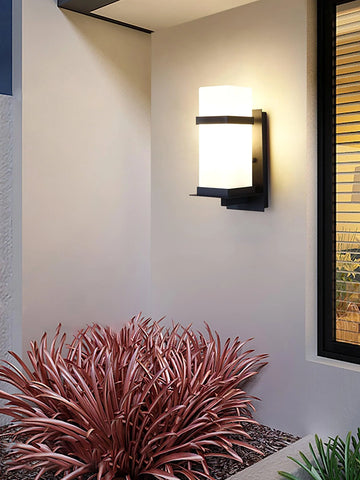 Mcdade Outdoor Wall Light - Yiarolight