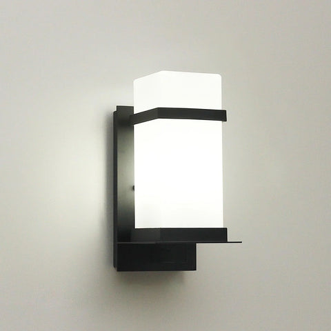 Mcdade Outdoor Wall Light - Yiarolight