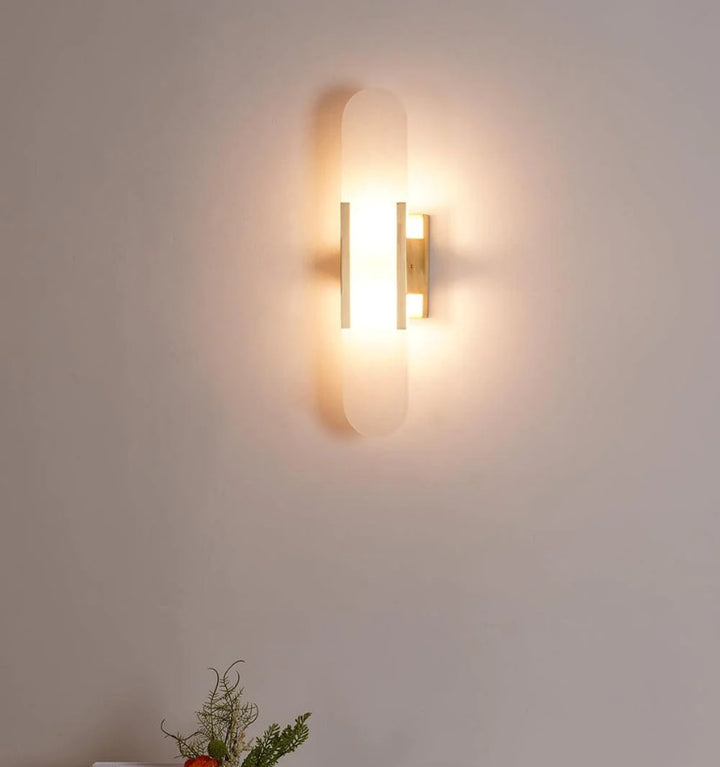 MELANGE ELONGATED ALABASTER WALL LAMP