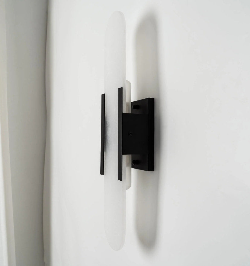 MELANGE ELONGATED ALABASTER WALL LAMP