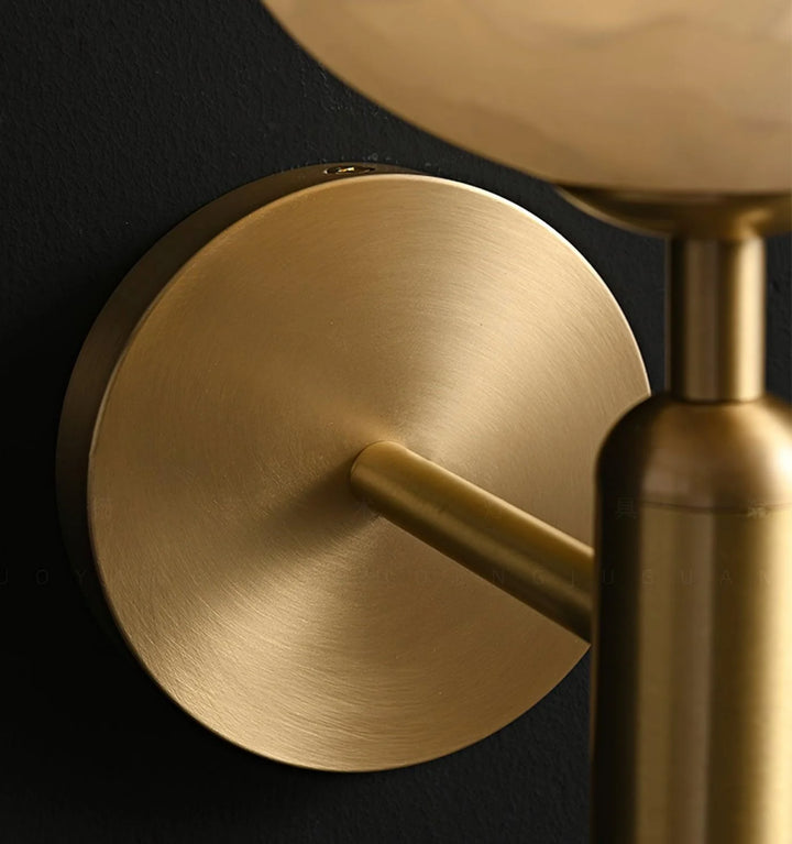 Mian Wall Lamp