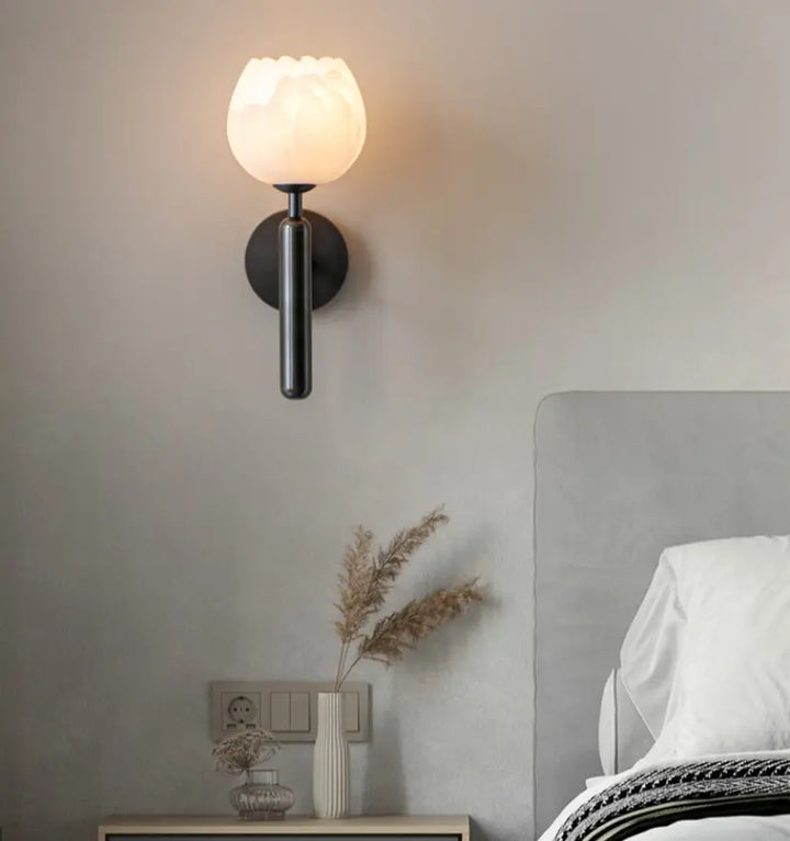 Mian Wall Lamp
