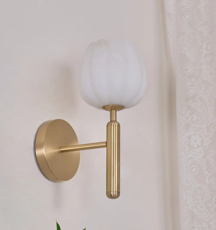 Mian Wall Lamp
