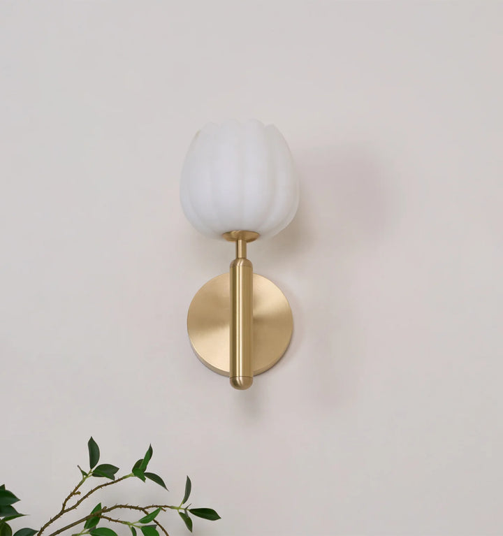 Mian Wall Lamp