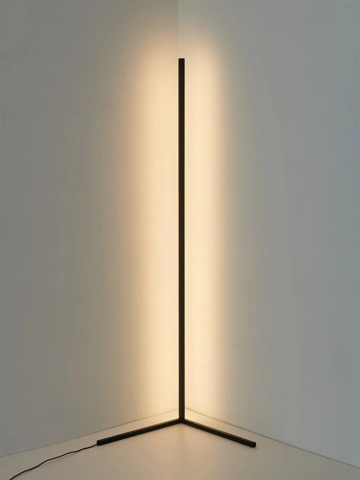 MINIMALIST LED FLOOR LAMP