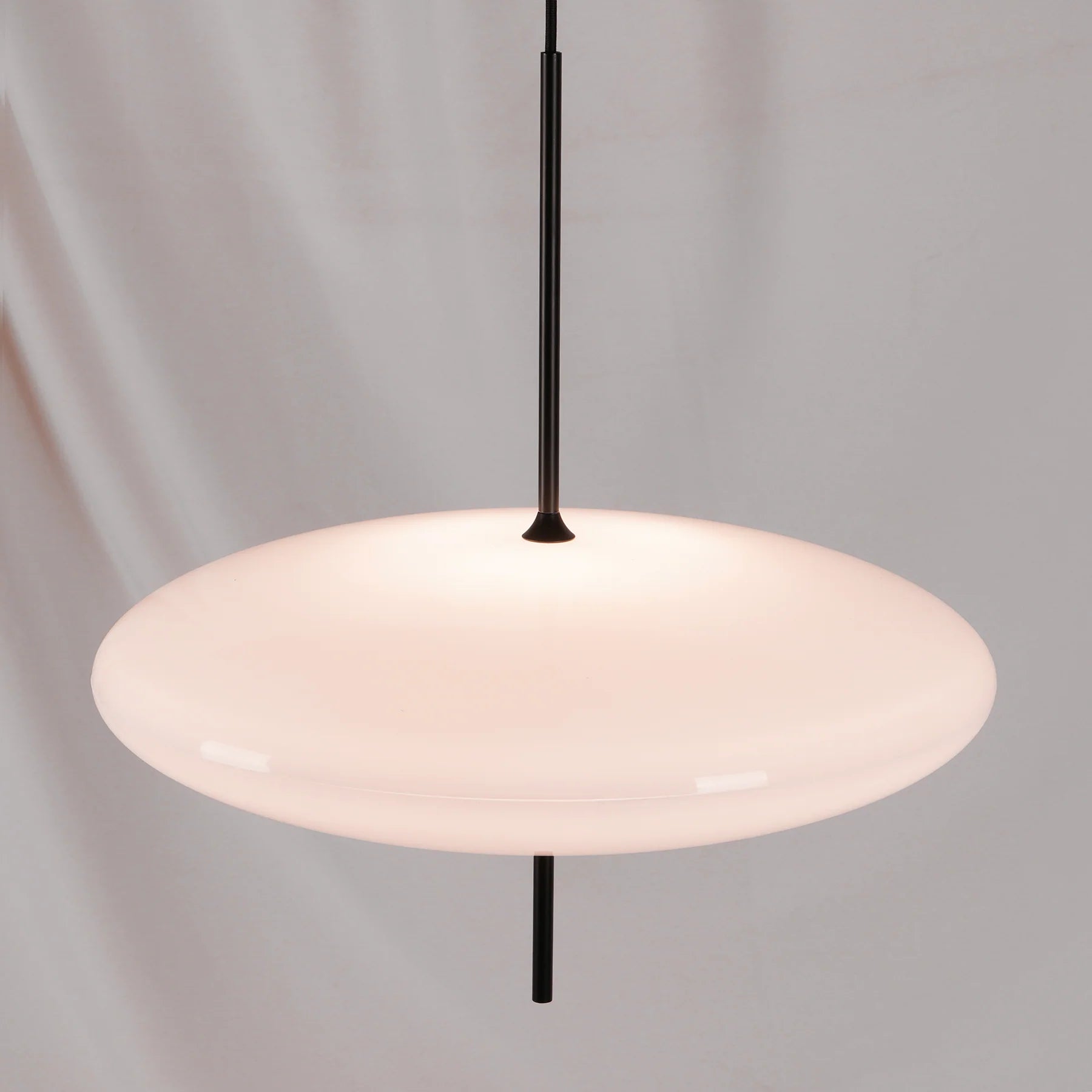 Model 2065 Pendant Lamp - Yiarolight