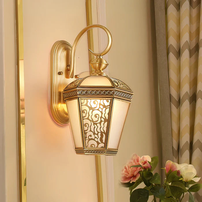 Montrose Outdoor Wall Light - Yiarolight