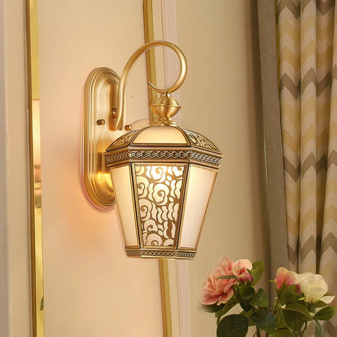 Montrose Outdoor Wall Light - Yiarolight