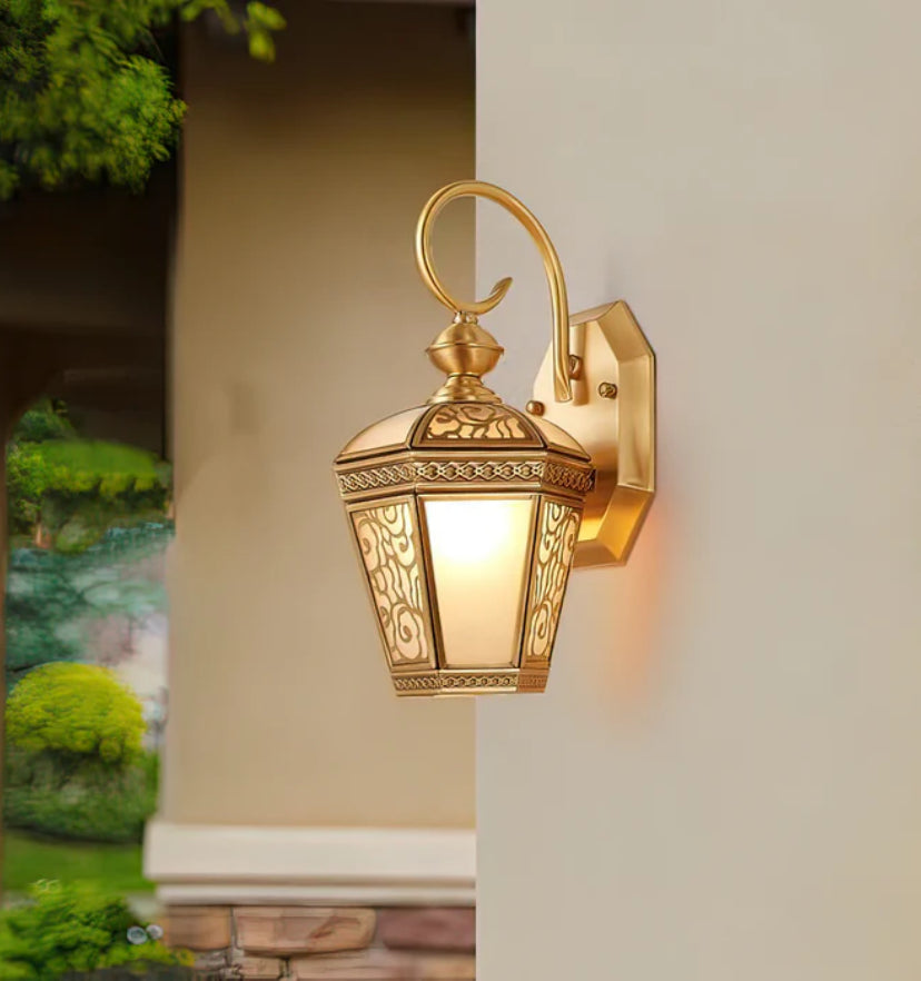 Montrose Outdoor Wall Light - Yiarolight