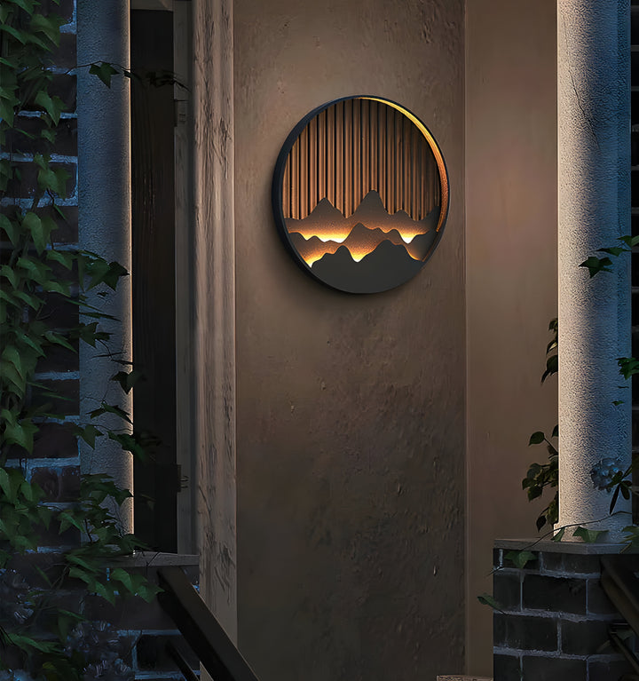 MOUNTAIN OUTDOOR WALL LAMP