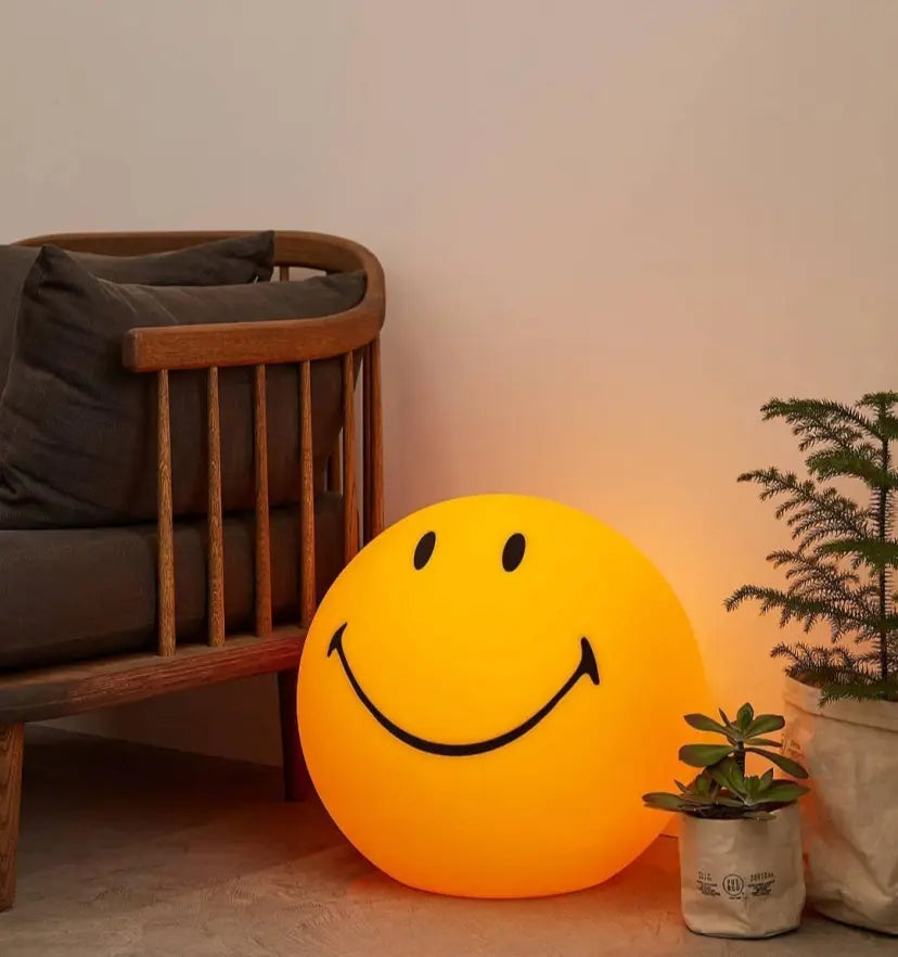 Mr Maria Smiley Table Lamp