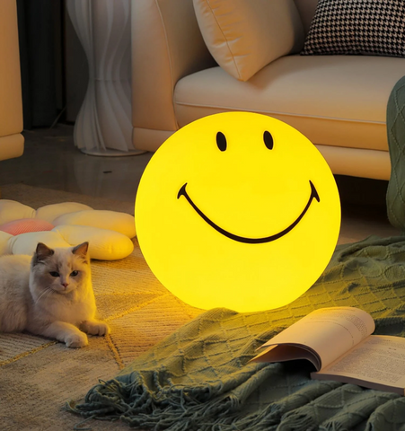 Mr Maria Smiley Table Lamp