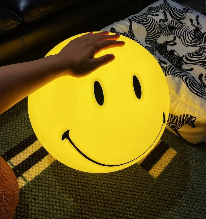 Mr Maria Smiley Table Lamp