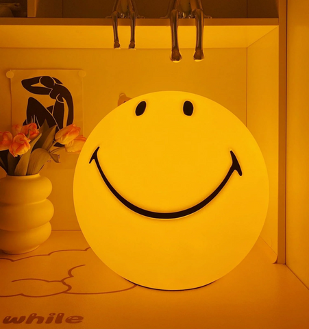 Mr Maria Smiley Table Lamp