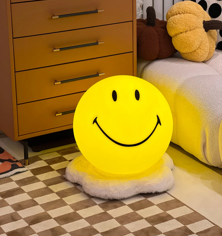Mr Maria Smiley Table Lamp