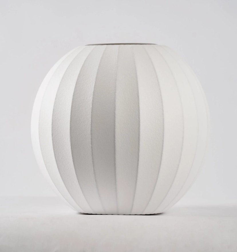NELSON TRIPOD TABLE LAMP