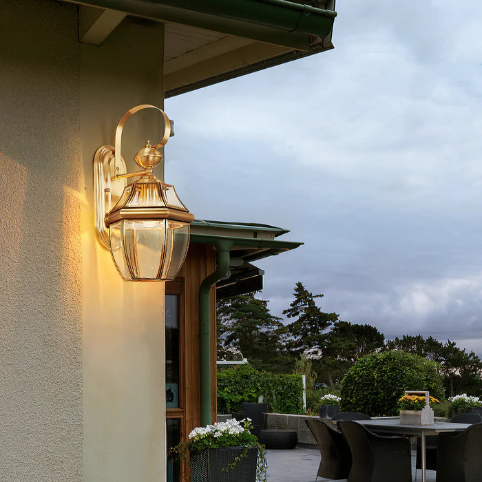 Newbury Outdoor Wall Light - Yiarolight