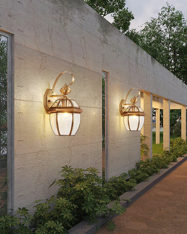 Newbury Outdoor Wall Light - Yiarolight